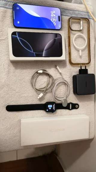 iPhone 16 Pro Max y Apple Watch Series 10