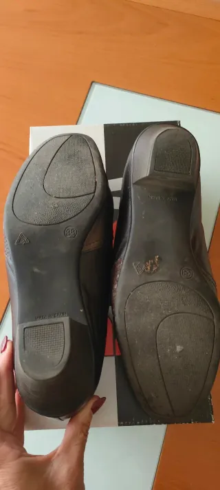 Zapatos de salón marrones talla 38