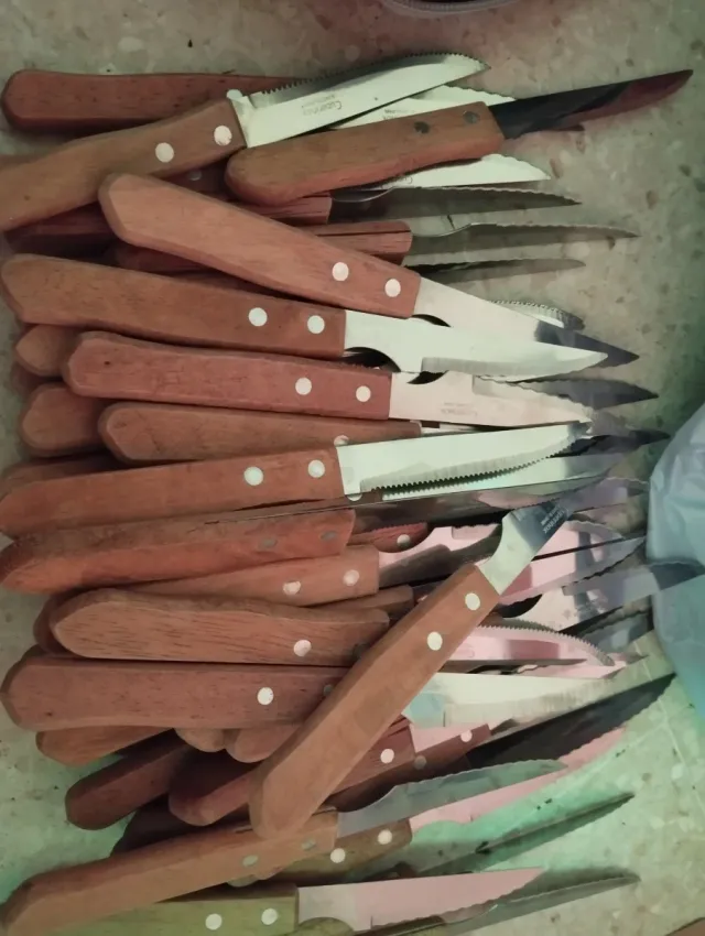 Cuchillo Cuperinox Mango Madera 50 cuchillos