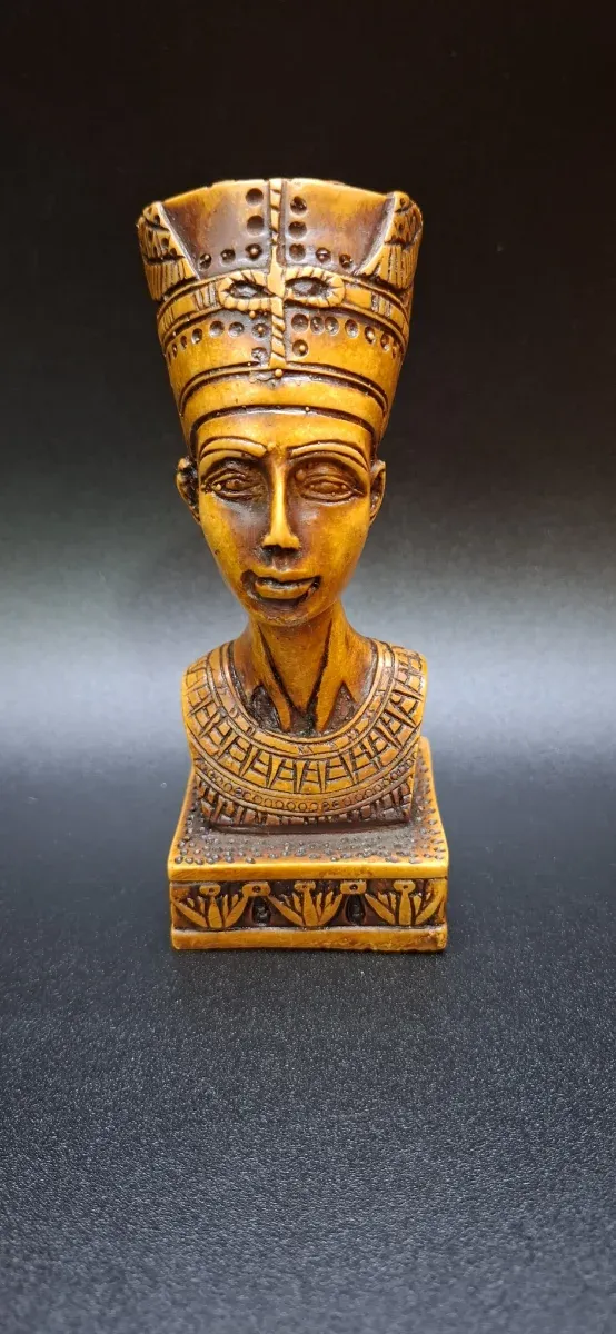 Figura Nefertiti Egipcia