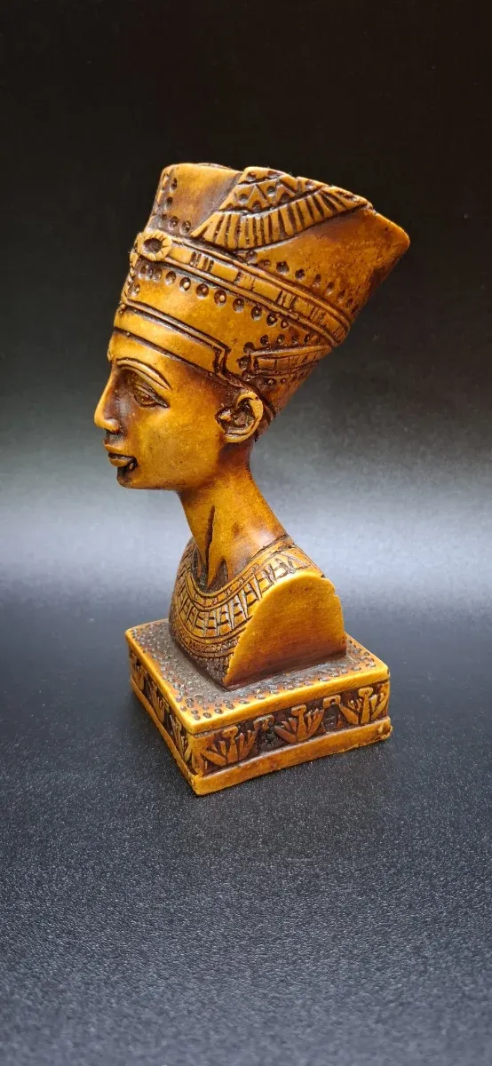 Figura Nefertiti Egipcia