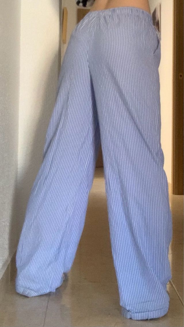 Pantalones Stradivarius rayas azules T.XS