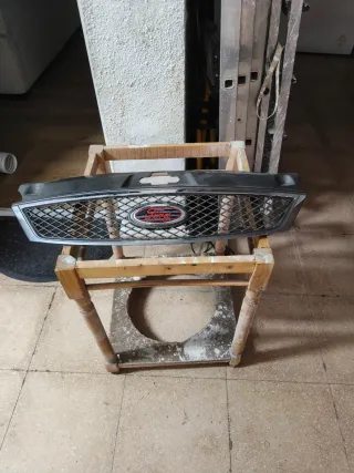 Calandra o Parilla Delantera Ford Mondeo