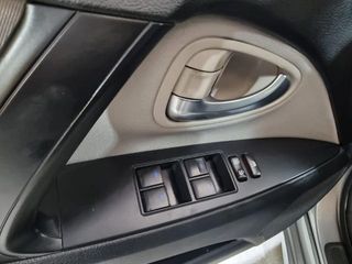 TOYOTA Avensis Sedán 150D Advance