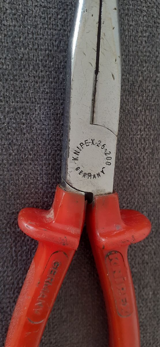 Alicates de punta curva Knipex