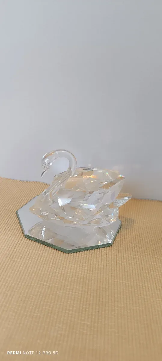 Cisne Swarovski grande de cristal tallado (10 cm)
