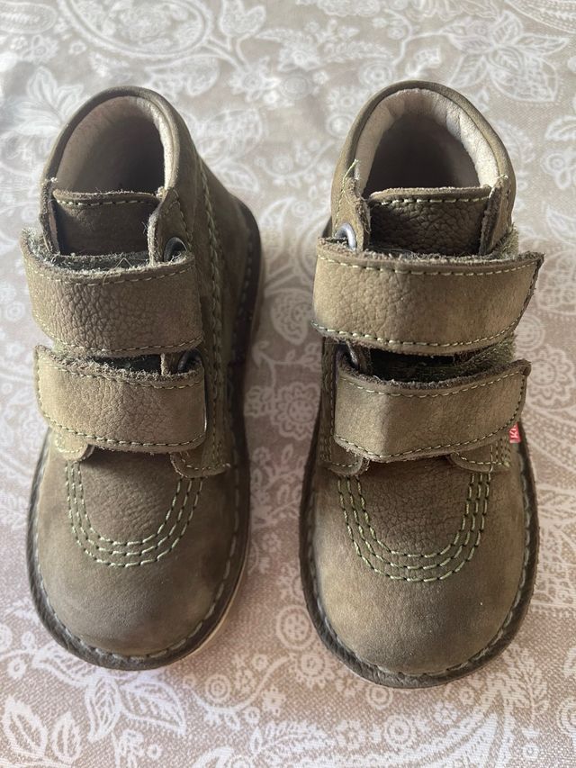 Botas Kickers talla 24