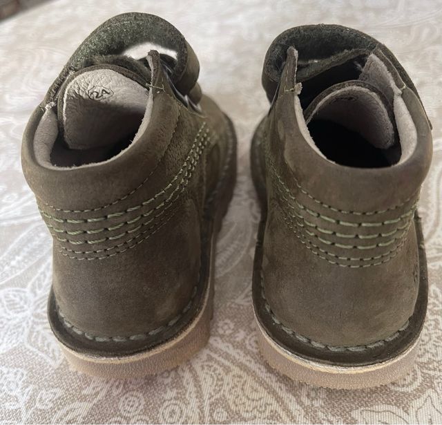 Botas Kickers talla 24