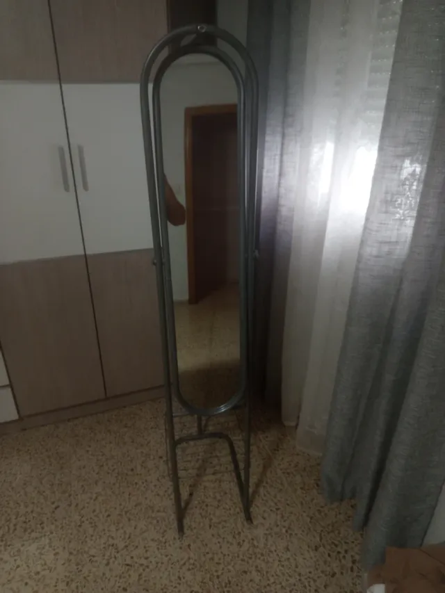 Perchero Metálico Gris