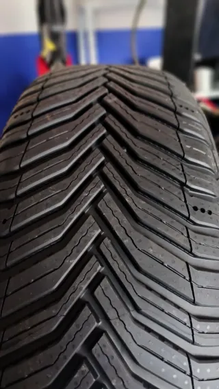 205/50 R17 93W MICHELIN CROSSCLIMATE 2