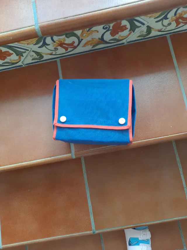 Alfabeto in legno con matita e regalo, antico