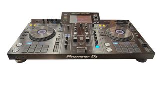 CONTROLADORA DE DJ PIONEER XDJ RX2 + CABLE ALIMENTACION + MALETIN