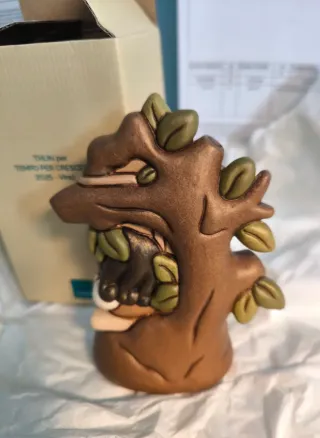 Thun bambina su altalena