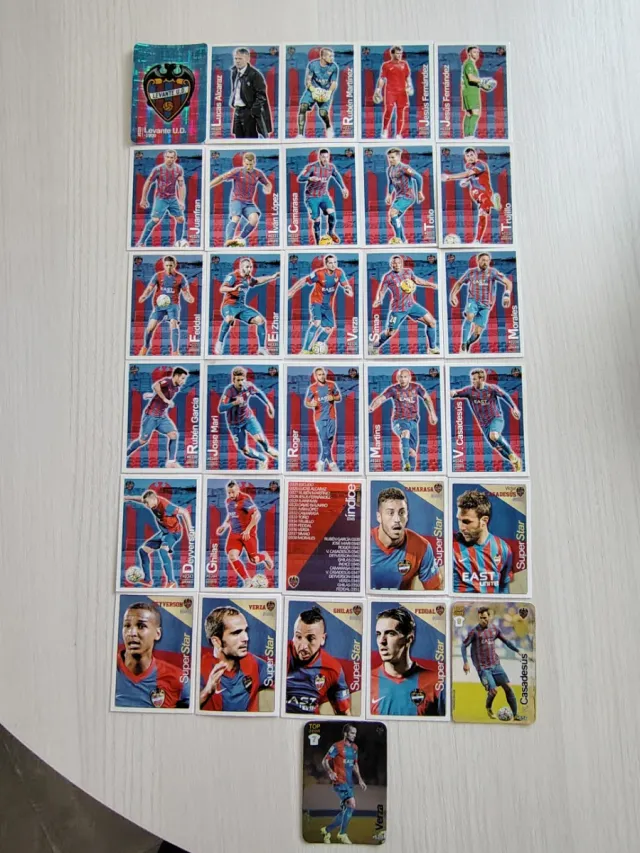 Mundicromo Levante UD
2015 2016
Lote 31 cartas