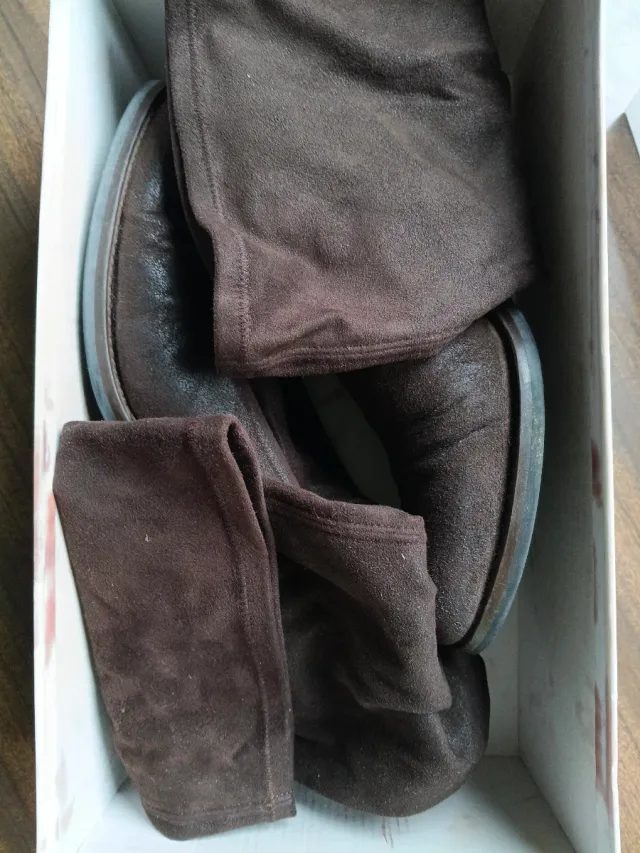 Botas Gamuza Lana Vino Talla 38