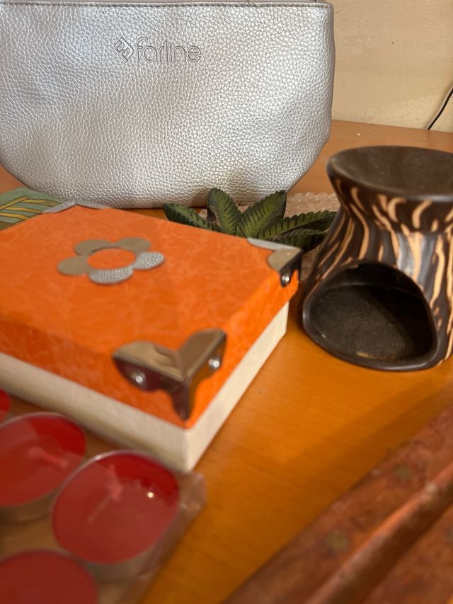 Lote de objetos decorativos y de uso