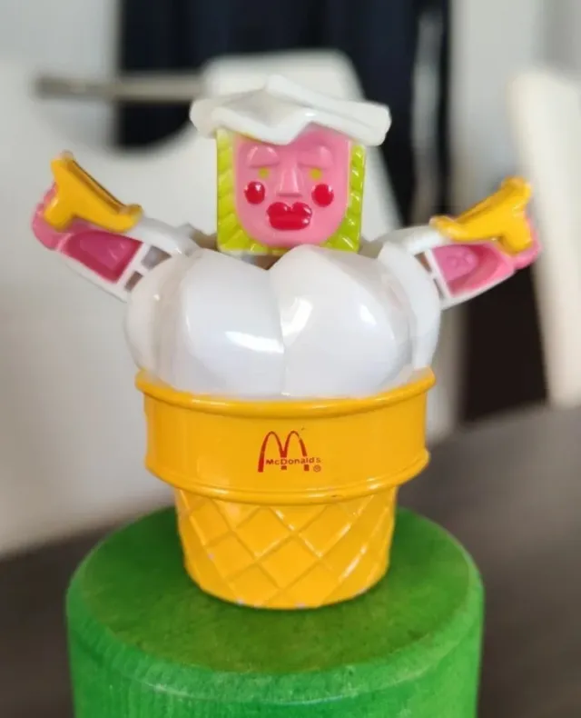 Muñeco McDonald's Cono Helado 1987