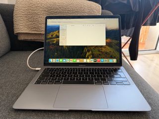 MacBook Air 13 2019 i5 8GB 256GB Gris Espacial