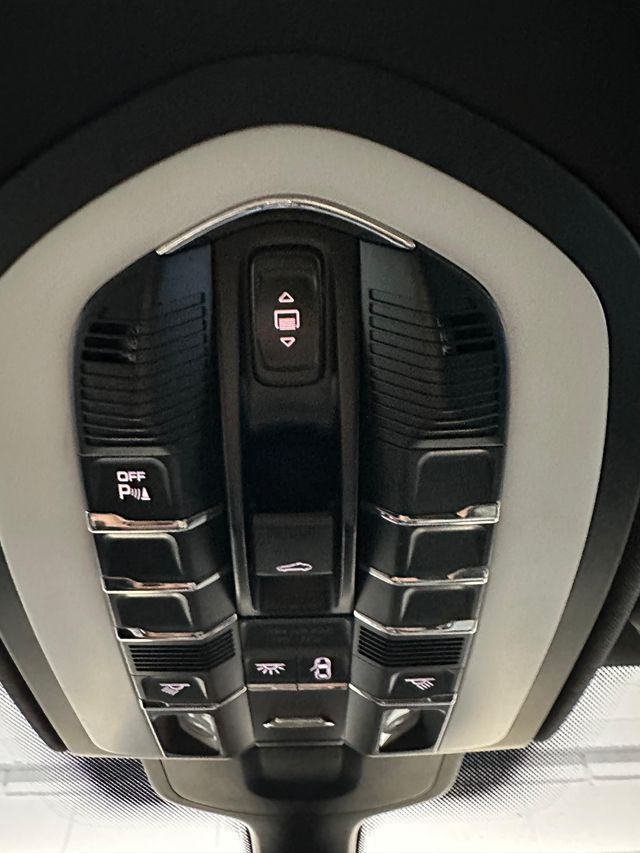 Porsche Cayenne S E-Hybrid Full Black