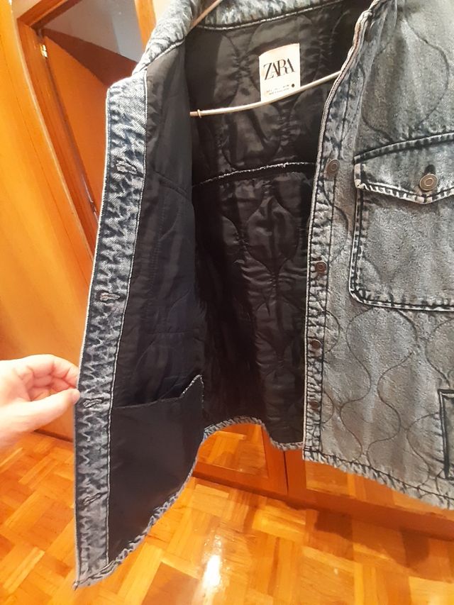 Cazadora vaquera acolchada Zara Talla L