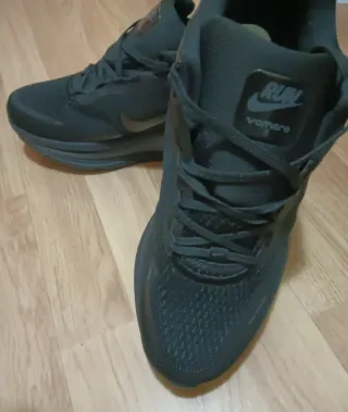 Zapatillas Nike Vomero 18 Talla 43 Negras