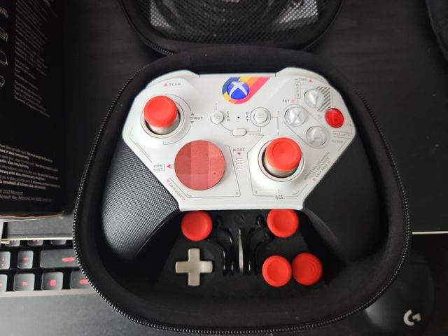Mando Xbox Élite Series 2 Starfield
