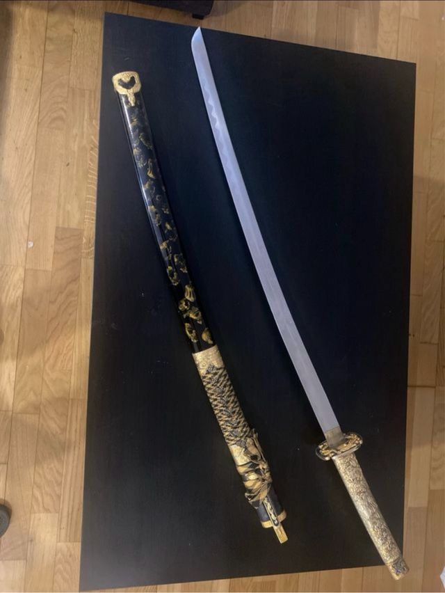 Catana Espada decorativa con funda