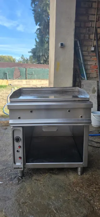 Plancha Repagas FT-72