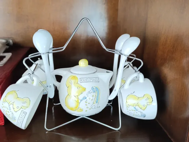 Juego de cafe con jarrita y cucharas