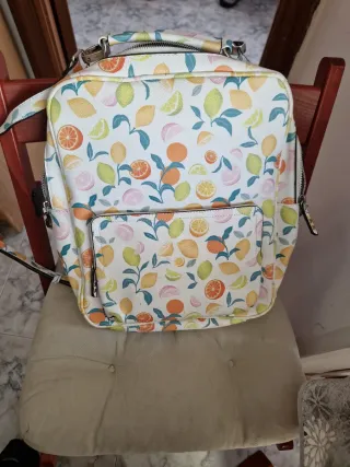 Mochila con estampado de cítricos