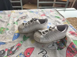 Tênis Adidas Superstar Branco Criança