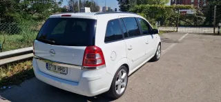 Opel Zafira - 2011