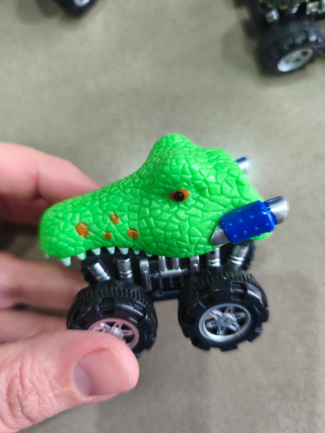 Coches dinosaurio 6 unidades