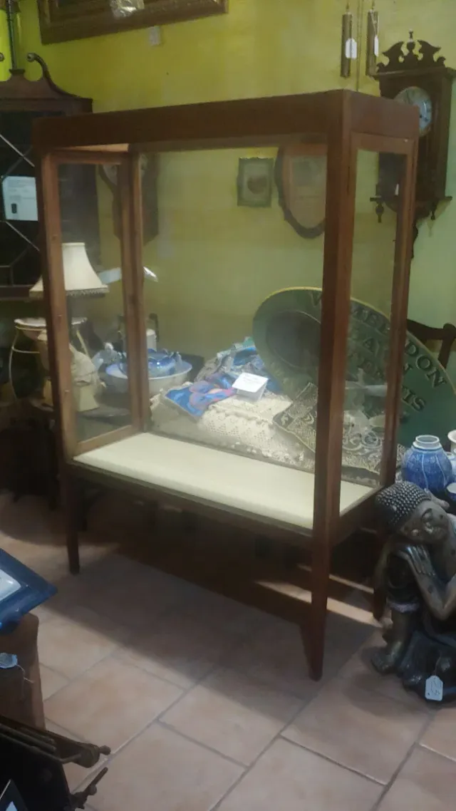 Vitrina Antigua Museo Madera Caoba