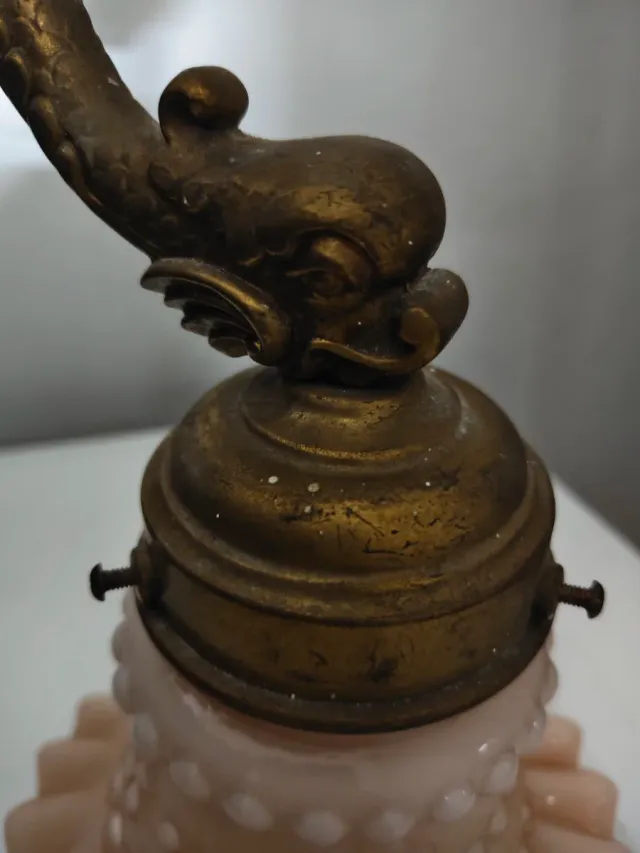 Aplique pared antiguo pez dorado cristal opalino