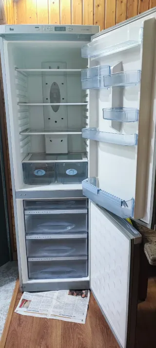 Frigorífico Teka plateado modelo NF 340 C