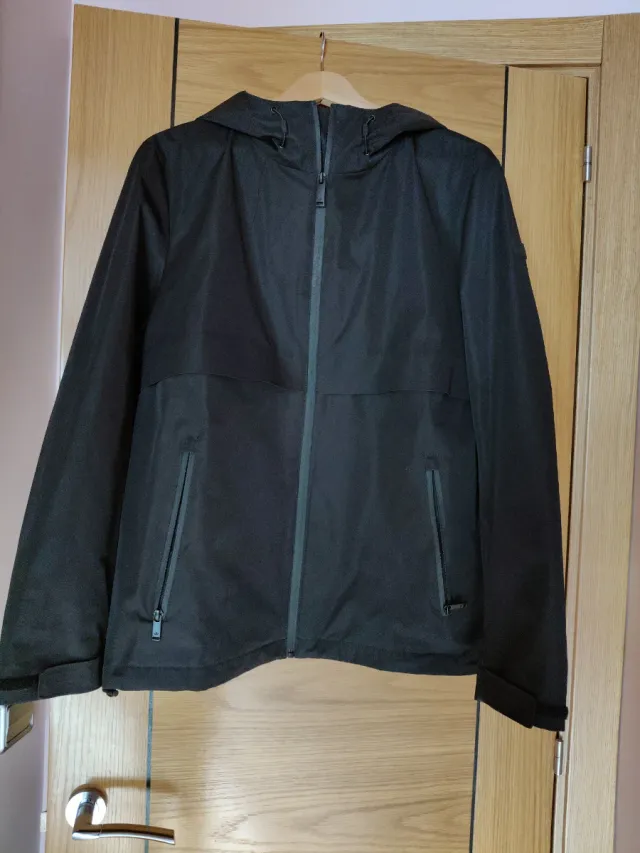 Cazadora Dockers Talla S Negra con capucha