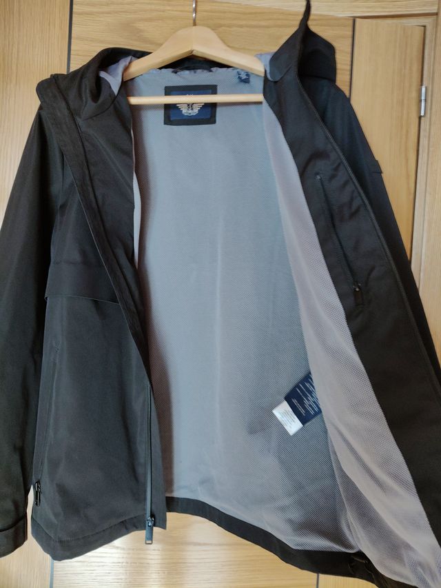 Cazadora Dockers Talla S Negra con capucha