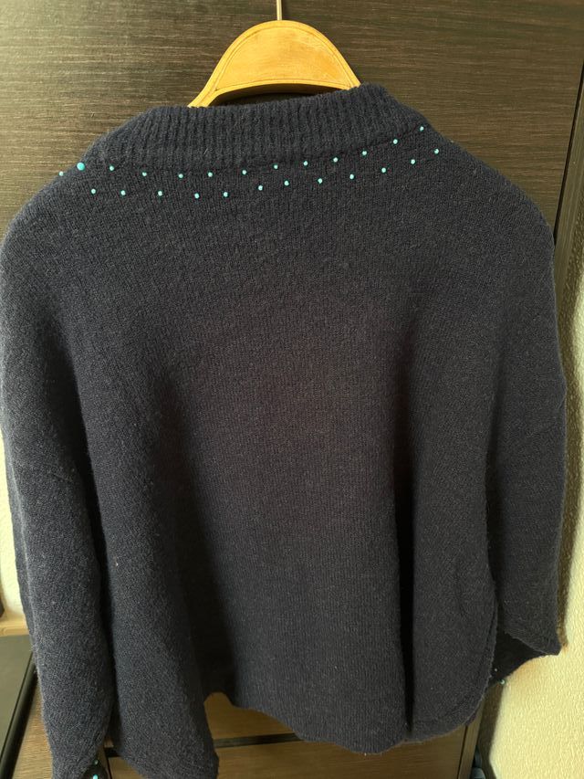 Jersey de Lana Azul con Perlas