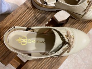 Zapatos piel beige talla 37 hechos a medida