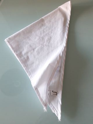 Pañuelo grande tipo bandana blanco 80x30cm Saucony