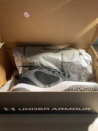 Zapatillas Under Armour Negras Blancas