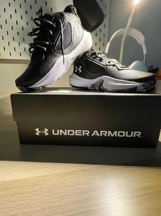 Zapatillas Under Armour Negras Blancas