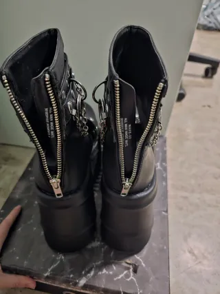 Demonia Wave 22 Plataforma