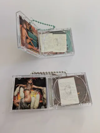 2 Mini CDs Taylor Swift
