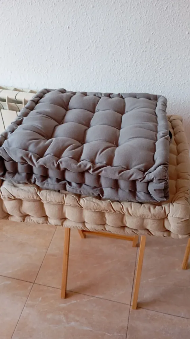 Cojines para palets (beige y gris)