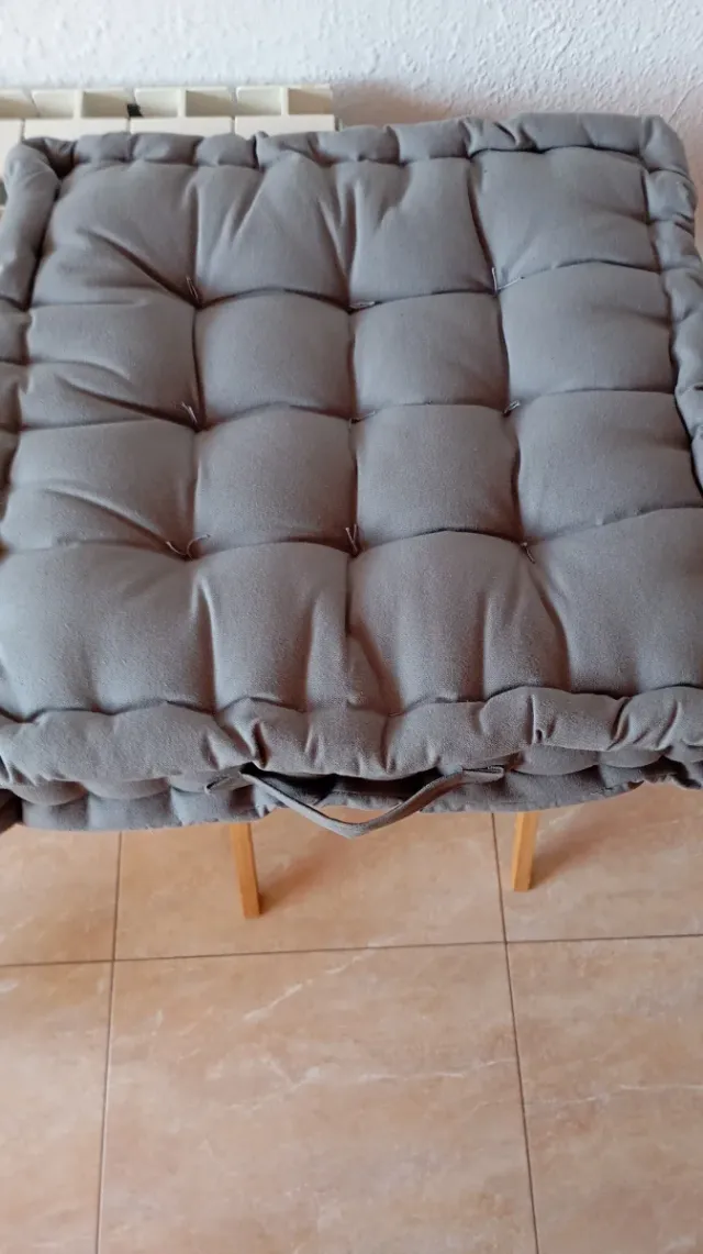 Cojines para palets (beige y gris)