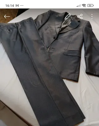 Traje de caballero gris