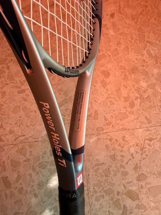 Raqueta Tenis Wilson Power Holes Ti + Funda