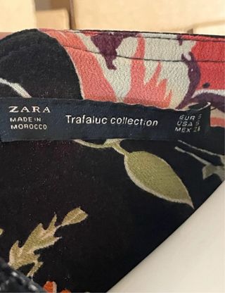 Vestido midi floral Zara